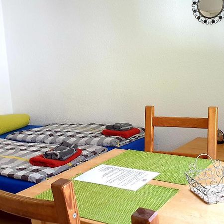 Apartmenthaus "Zum Lowen" Heidelberg - Ziegelhausen ภายนอก รูปภาพ