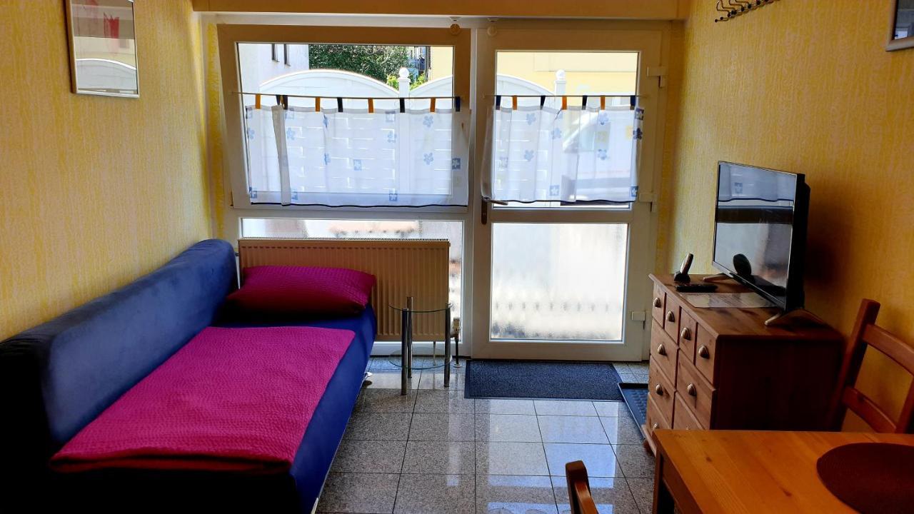 Apartmenthaus "Zum Lowen" Heidelberg - Ziegelhausen ภายนอก รูปภาพ