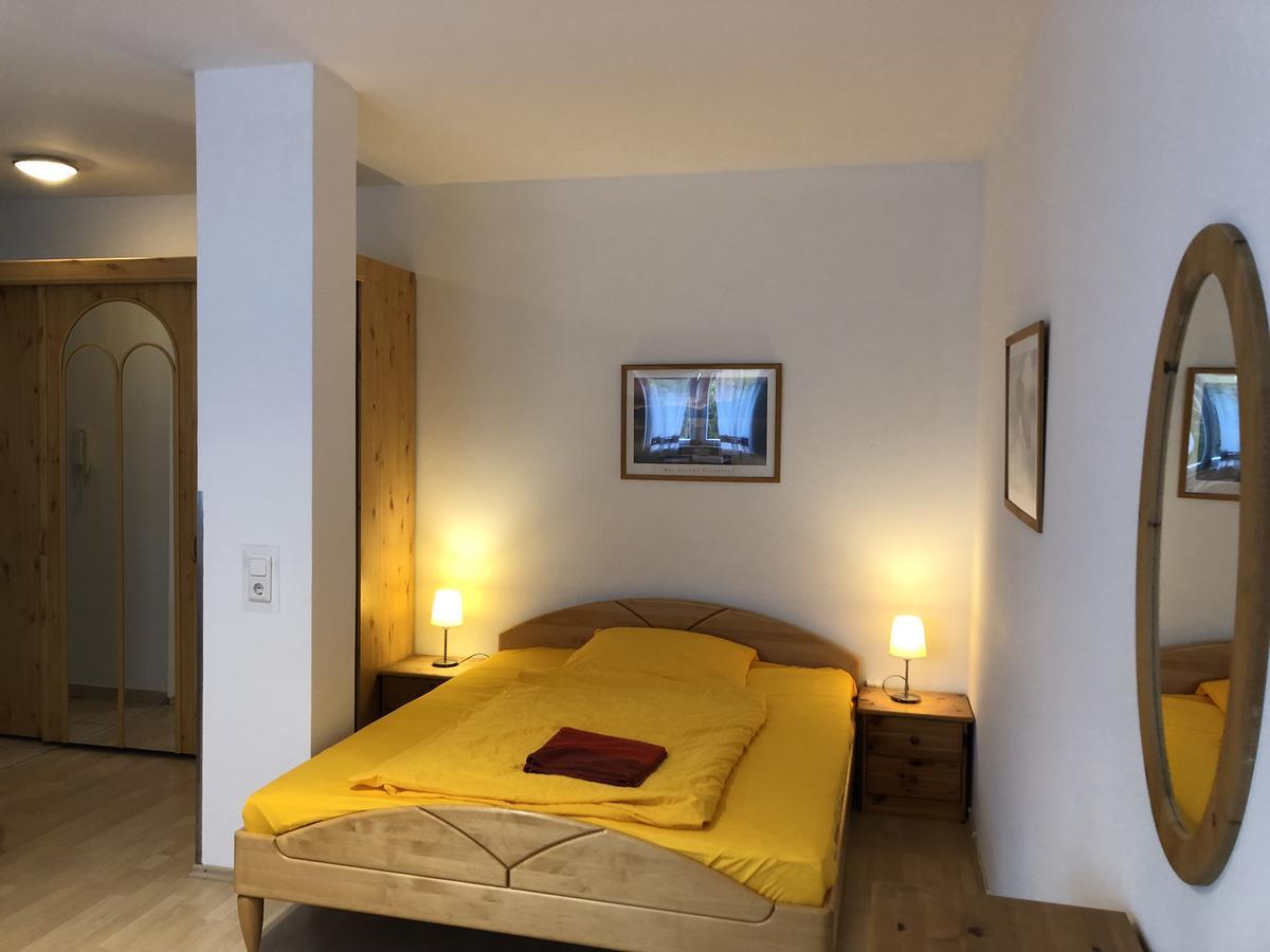 Apartmenthaus "Zum Lowen" Heidelberg - Ziegelhausen ภายนอก รูปภาพ
